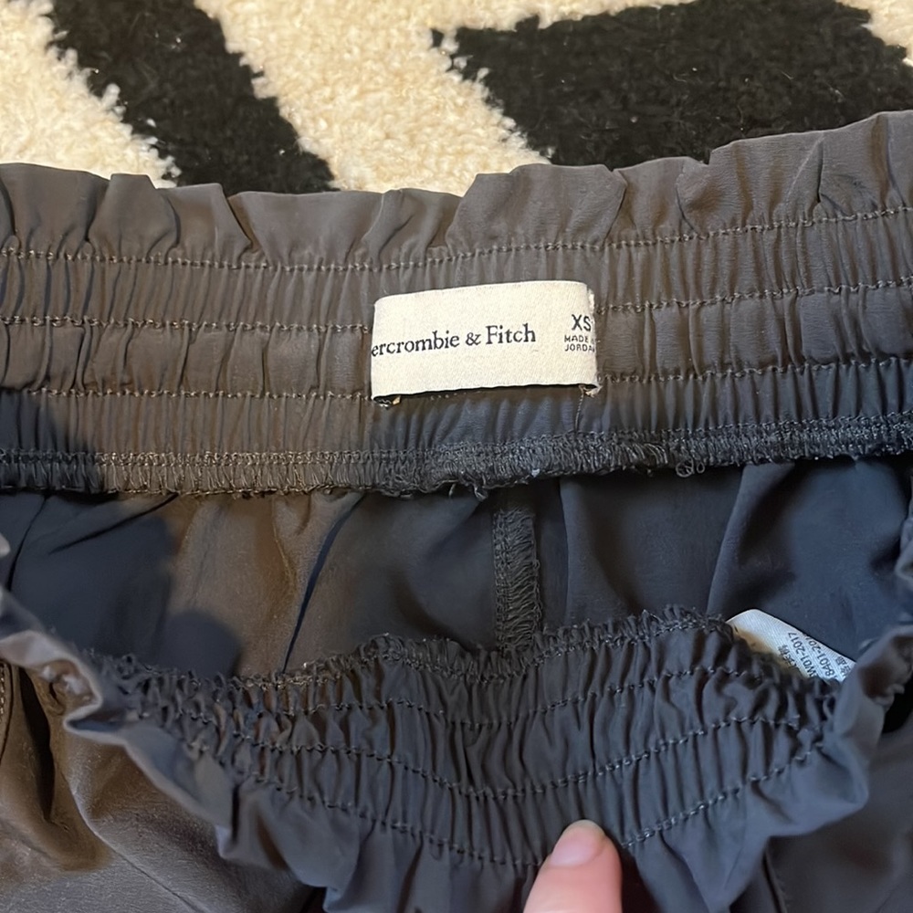 pants - Picture 2 of 4